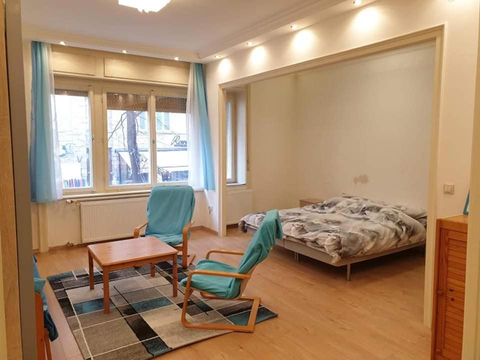Lara apartman Budapest Bagian luar foto