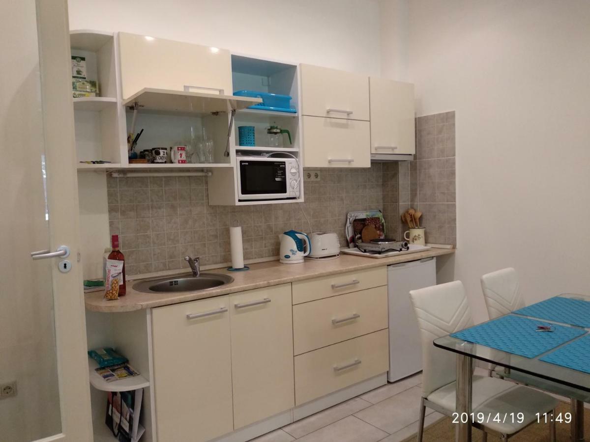 Lara apartman Budapest Bagian luar foto